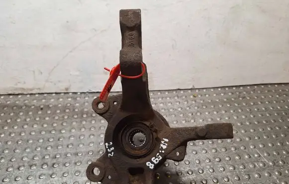 Renault Modus Front wheel hub spindle knuckle S25056598 8200345945