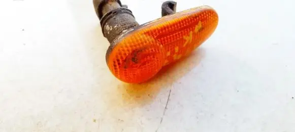 Alfa Romeo 147 Front fender indicator light