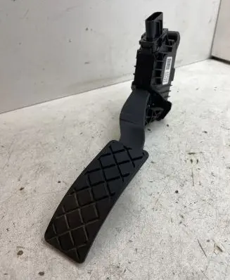 Volkswagen Golf VIII Accelerator throttle pedal 5Q1723503K