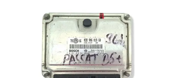 Volkswagen PASSAT B5.5 Engine control unit/module 038906019GQ 0281010941