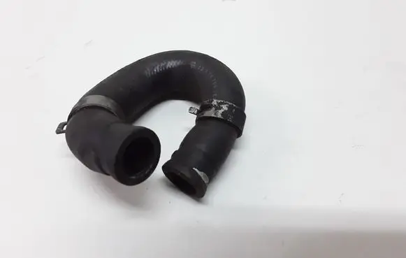 Nissan X-Trail T30 Engine coolant pipe/hose
