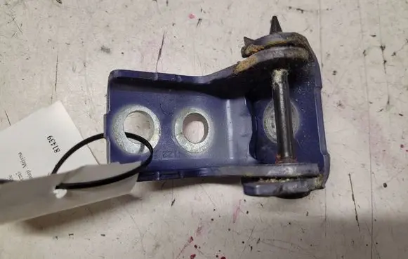 Peugeot 208 I Front door upper hinge