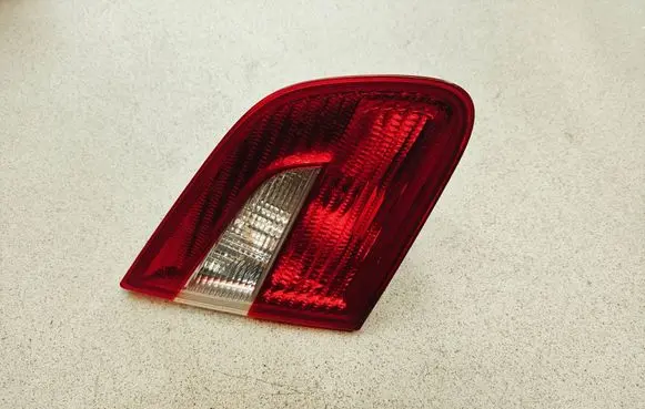 Skoda Superb B6 (3T) Tailgate rear/tail lights 3T5945093 050509