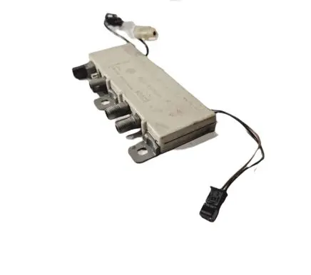 BMW 5 E39 Antenna control unit 8376090