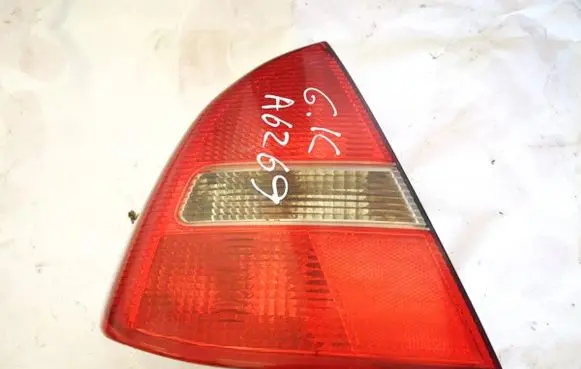 Mitsubishi Carisma Rear/tail lights 151085