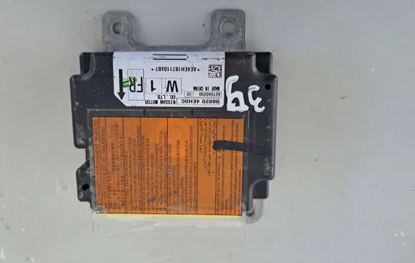 Nissan Qashqai Airbag control unit/module 988204EH0C 627260200 AE4EH1871104B7