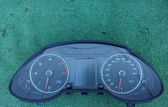 Audi Q5 SQ5 Steering wheel column trim 8R0920982A