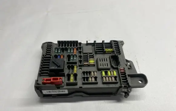 BMW X5 E70 Fuse box set 65250201