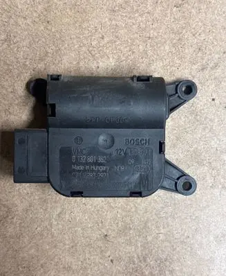 Skoda Superb B6 (3T) Air flap motor/actuator 3C0907511A 0132801362 CZ1168802921
