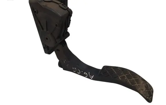 Audi A6 S6 C6 4F Accelerator throttle pedal 4F1723523A 6PV00898404