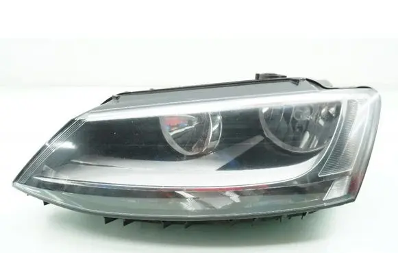 Volkswagen Jetta VI Headlight/headlamp MMAUTKO17008