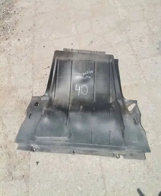 Renault Megane II Engine splash shield/under tray