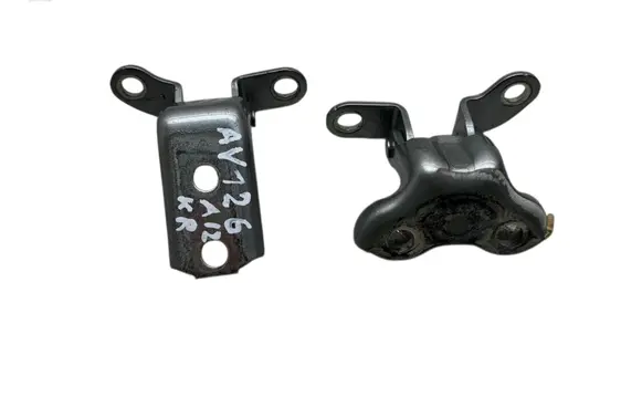 Toyota Avensis T270 Rear door hinge set 687800H010 687600H010