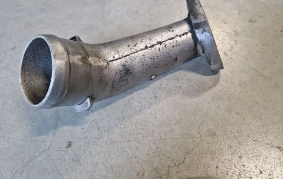 Nissan Patrol Y61 Turbo air intake inlet pipe/hose 