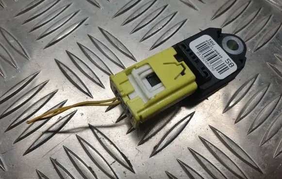 Toyota Aygo AB40 Airbag deployment crash/impact sensor 898310H040