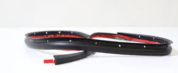 Tesla Model 3 Trunk rubber seal (body) 1533239-00-F 153323900F 1533239
