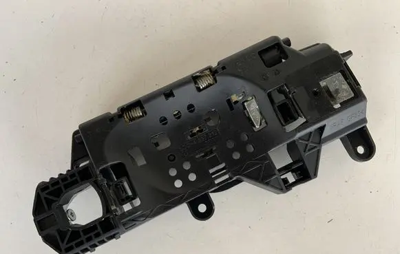 Audi Q5 SQ5 Front door exterior handle/bracket 80A837812