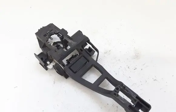 Ford Focus Front door exterior handle/bracket BM51A224A37CG
