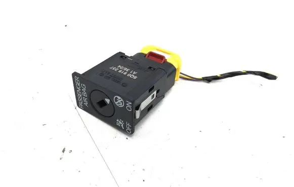 Audi A3 8Y Passenger airbag on/off switch 5Q0919237