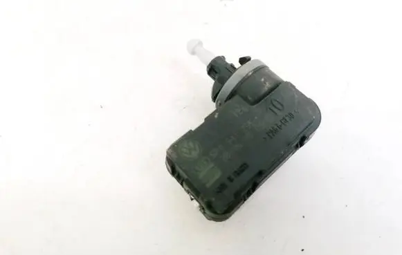 Volkswagen Polo Headlight level adjustment motor 5P0941295