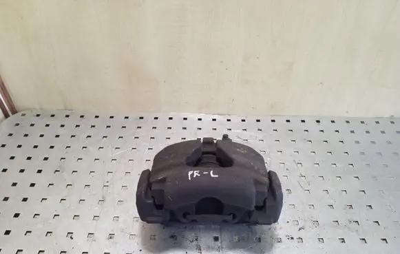 Volkswagen Transporter - Caravelle T5 Front brake caliper 7H0105J