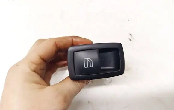 Mercedes-Benz A W169 Electric window control switch A2518200510 03128150