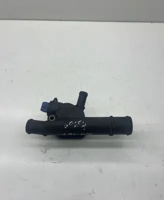 Volkswagen Golf IV Engine coolant pipe/hose 038121133