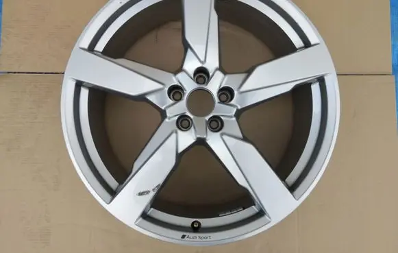 Audi Q5 SQ5 R21 alloy rim 80A601025AR