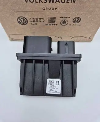 Skoda Superb B8 (3V) Adblue control unit 0444050137 7N0941329 1724107