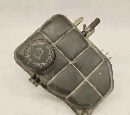 Mercedes-Benz C W203 Coolant expansion tank/reservoir 2035000049 A2035000049
