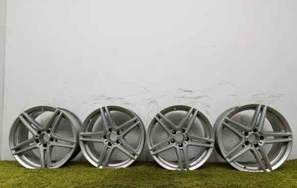 Mercedes-Benz CLS C218 AMG R18 alloy rim kba49782