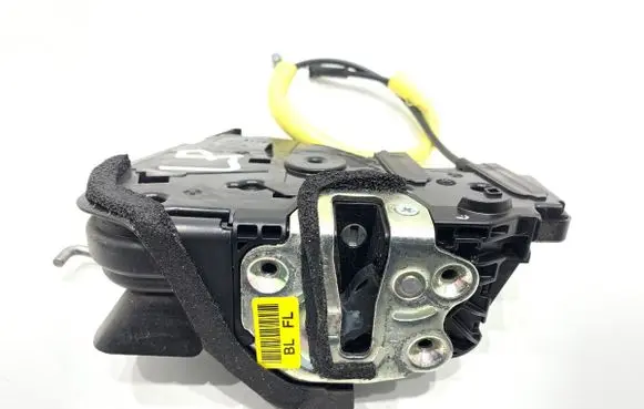 KIA Rio Front door lock 81310-H8040