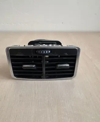 Audi A6 S6 C6 4F Rear air vent grill 4F0819203C