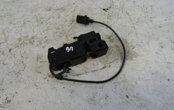 Audi Q5 SQ5 Engine bonnet/hood lock/catch 8K0823509G