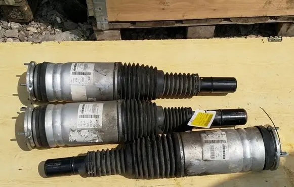Volkswagen Golf VI Front air suspension shock absorber 22293606