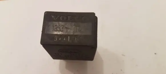 Volvo V70 Other relay 9441161 4R000751400