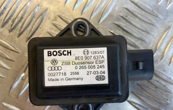 Audi A4 S4 B6 8E 8H ESP acceleration yaw rate sensor 8E0907637A 0265005245 0027718