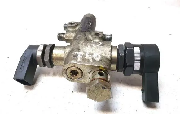 BMW 7 E65 E66 Fuel main line pipe 0281002497