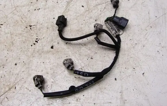 Nissan Qashqai Fuel injector wires P240119498R