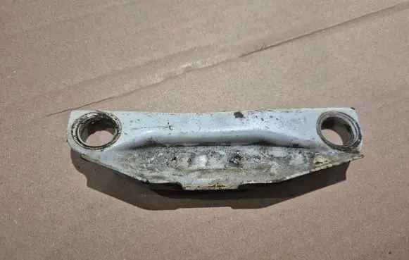 Volkswagen Golf I Air filter cleaner box bracket assembly 6545790865421
