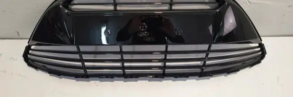 Ford C-MAX II Front bumper lower grill 17K945