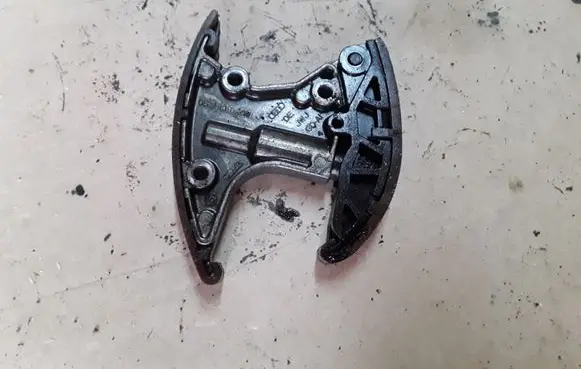 Audi A6 S6 C6 4F Slide rail for timing chain 057109218J