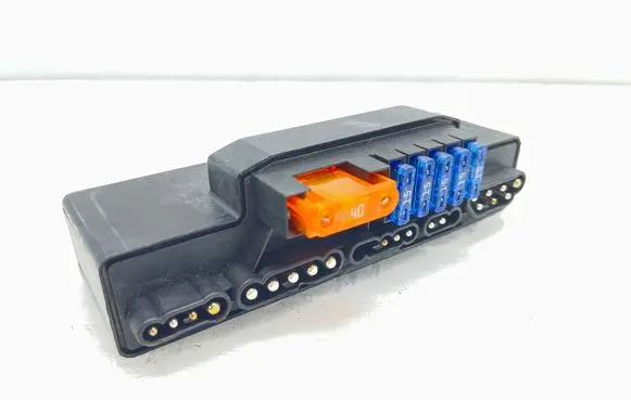 Mercedes-Benz SLK R170 Fuse module A1705450205