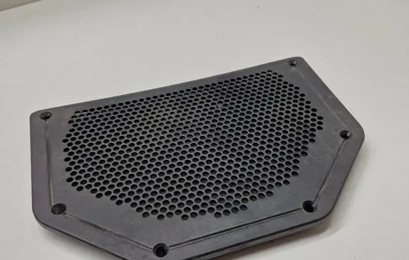BMW 3 E90 E91 Subwoofer grill/trim 6925337