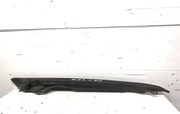Honda Accord Fender end trim 