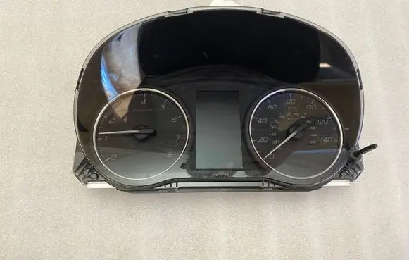 Mitsubishi Outlander Speedometer (instrument cluster) 8100C833
