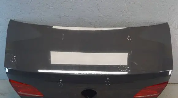 Volkswagen PASSAT B7 Tailgate/trunk/boot lid