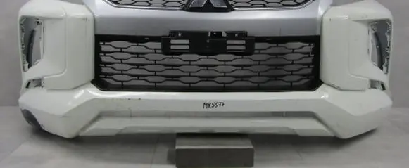 Mitsubishi L200 Front bumper 6400J289ZZ