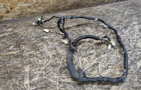 Nissan 240ZX, 280ZX, 300ZX Front door wiring loom 2412430P00