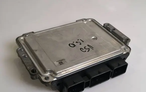 Volvo V50 Engine control unit/module 0281011775 4N5112A650BB 31211076